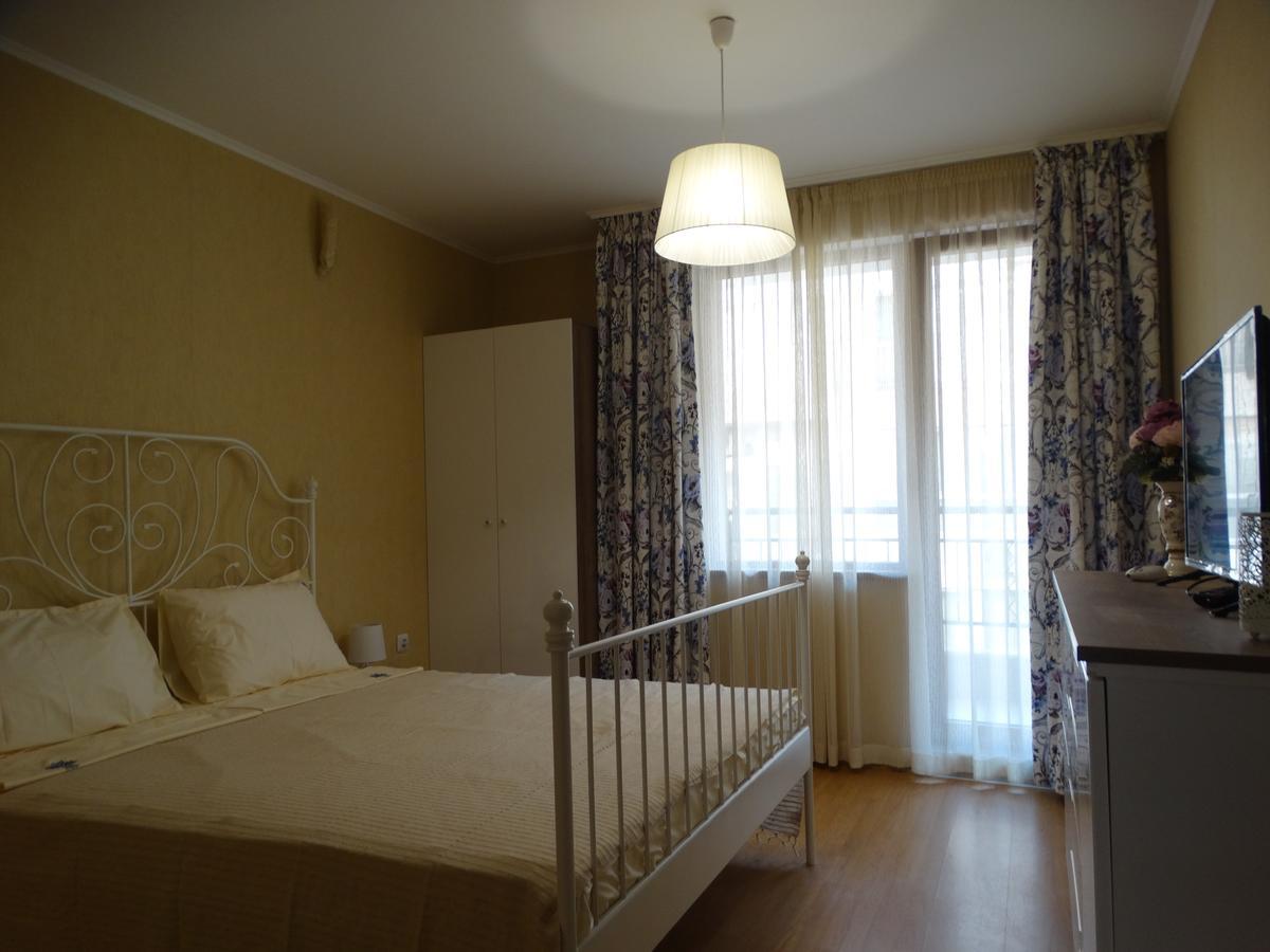 Lora Boutique Apartment Pomorie Exterior photo