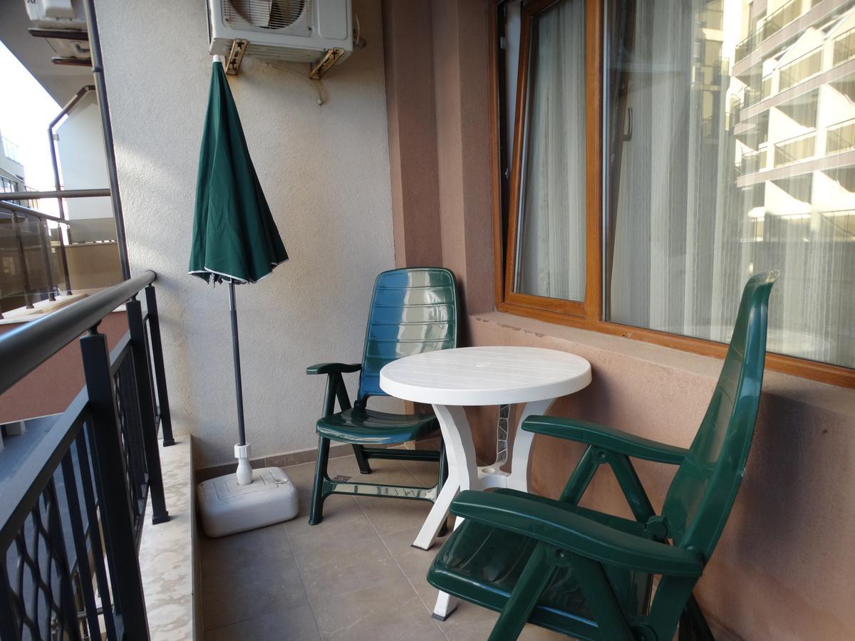 Lora Boutique Apartment Pomorie Exterior photo